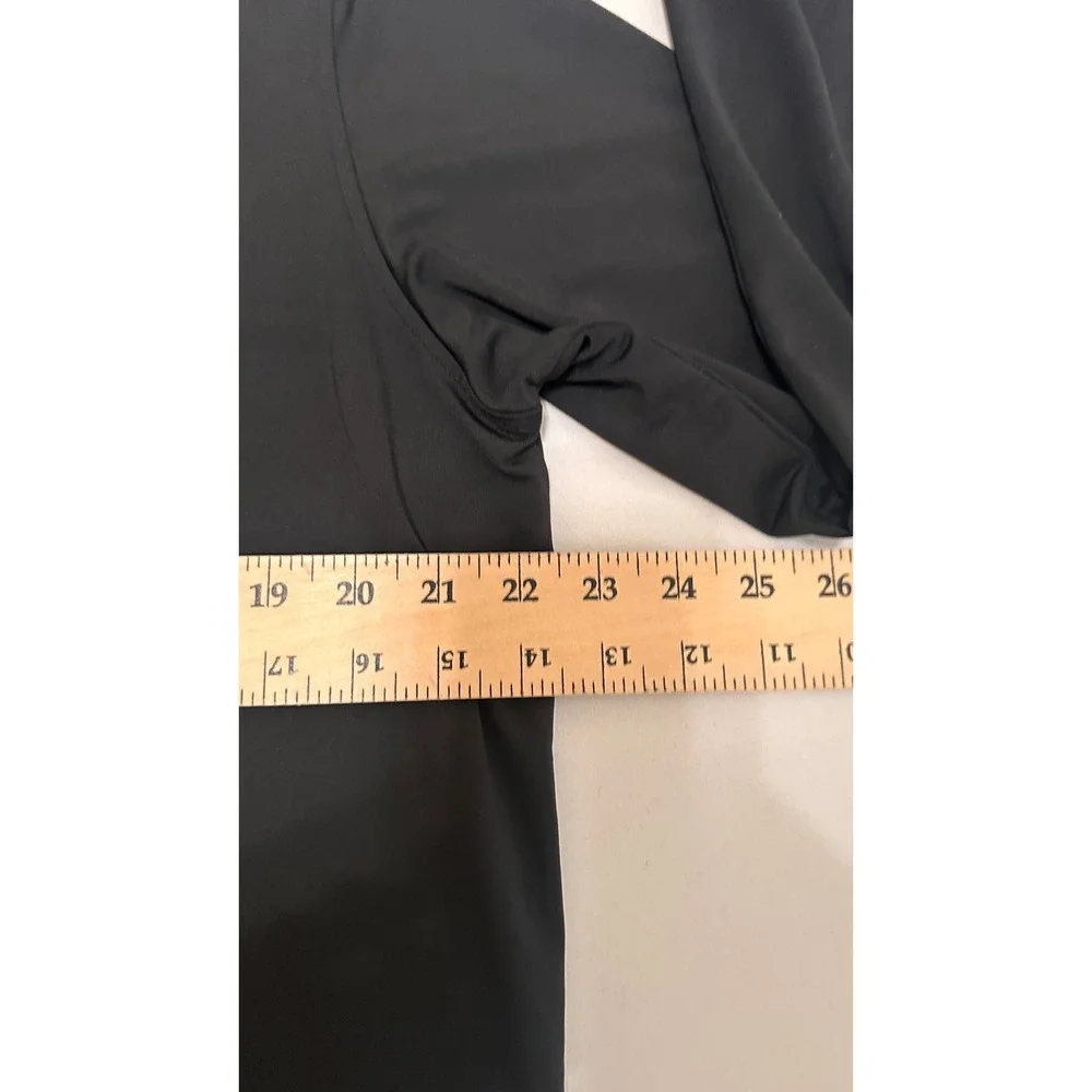 Oobe Hendrick Automotive Group Mens Black Hydrovent Quarter Zip Pullover Large